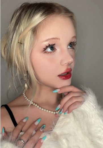 Emma Veil Makeup Tutorial: Recreate Emma from Veil Cosplay