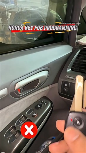 How to program honda remote key fob transmitter #startnow #automobile #mechanic #tipsandtricks #key #usareels | Abdullahautoelectrician