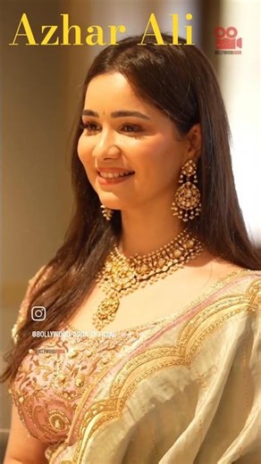 Sara 😍 So Beautiful ❤️ Looking for Saree 🥻#Vairal #Video #Mohammad Azhar Ali