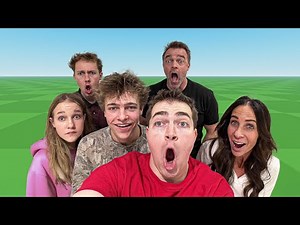 HIDE AND SEEK IN ROBLOX!!!