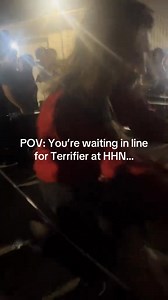 WATCH: Fight in Queue of Terrifier Haunted House at Halloween Horror Nights 34 at Universal Studios Florida (Universal Orlando) Caught on Camera Credit: @norman_reedus196 STORY: Fight in Queue of Terrifier Haunted House at Halloween Horror Nights 34 Caught on Camera LINK: https://orlandothemeparkzone.com/2025/10/12/fight-in-queue-of-terrifier-haunted-house-at-halloween-horror-nights-34-caught-on-camera/ #universalorlando #UniversalOrlandoResort #universalstudiosflorida #universalstudiosorlando #