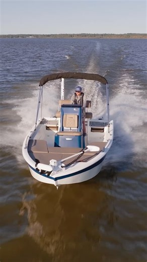 The 21 Fusion, powered by a @yamahaoutboards F150XD. Want to customize a 21 Fusion or any of our other models? Check out our boat builder on our website. Link in bio! | Avid Boats