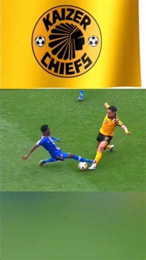 This is supposed to be a red card 🚩💔🤯 💥 #betwaypremiership #kaizerchiefs #orlandopirates #soccer