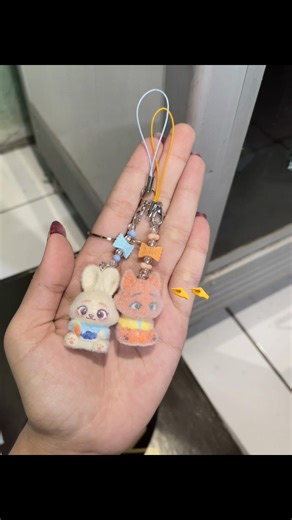 Cute Keychains for Couples: Perfect Valentine Gifts