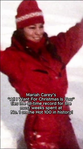 Mariah and her epic holiday classic strike again 🪄🎄#mariahcarey #christmas
