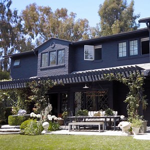 Tour Designer Windsor Smith's L.A. Home – Frederic Magazine