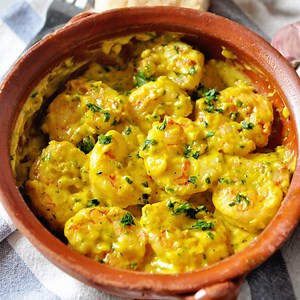Sautéed Shrimp in Creamy Saffron Sauce Recipe - Spain on a Fork