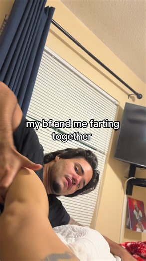 mel (@xkqr0)’s video of me and my bf