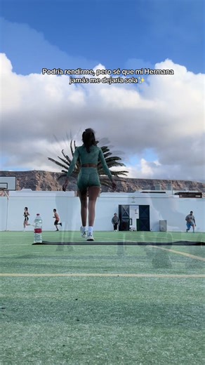@Agora Te quiero hermanita❤️ #hermanas #siempreunidas #sister #❤️ #parati #entrenamiento #2026 #manzarediallo #paleotraining #feliz
