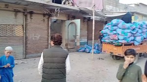 11K views · 410 reactions | Noor Alam Social Worker سروے کے دفتر اتوار کے دن بند ہوگا جنوبی وزیرستان: درے محسود کے تباہ شدہ مکانات کے سروے اور معاوضہ کہ حوالے سے دفتر کا افتتاح مالک افضل محسود کے ساتھ گفتگو لوکیشن اسماء بنگلوز انڈس پلازہ سہراب گوٹھ ٹاؤن کراچی | Pashtoon survey reporter | Facebook