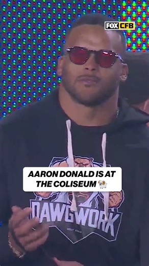 Aaron Donald shows up to USC's HOUSE 🏠 #rams #aarondonald #cfb #usc