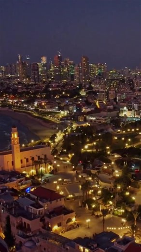 While the world talks about the future of AI, Israel is building it. 🇮🇱 With 2,300 active AI startups—a quarter of all Israeli tech companies—the AI sector commands an outsized portion of the nation’s tech investment. 🚀 | Israel in Boston