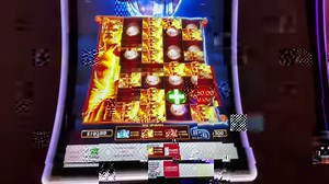 WINNING BIG On The ZEUS Slot Machine In Las Vegas!! | Leslie Slots