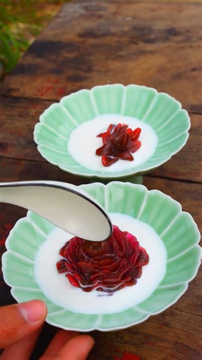 This purple root hides a glowing red secret 🌿✨ #shorts