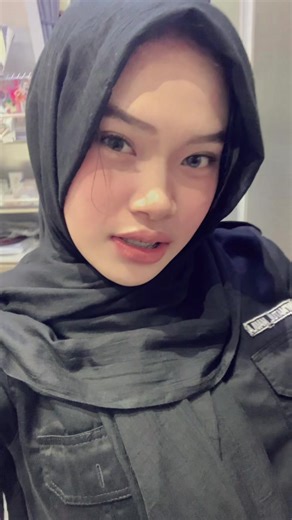 lalabubu (@lalabubuzy)’s videos with som original - m'