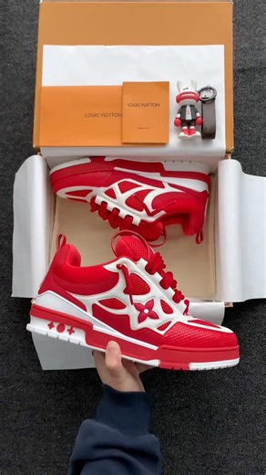 One piece, endless looks. #LV #LVSneakers #LVCasualShoes #LuxurySneakers