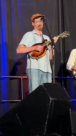 ✨David Benedict mandolin solo ‪@DavidBenedictMandolin‬ at IBMA 2025 #bluegrass #mandolin