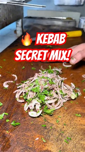 👉 The Secret Mix Behind the Perfect Kebab!