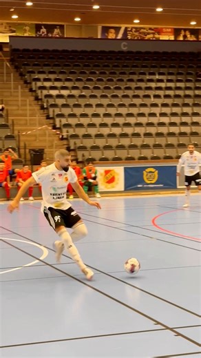 The Beautiful Game! ⚽️😅 #futsal #quickfeet #futsalskills #futsalplayer #pulled #jersey #skills #FunFutsal #gohardorgohome #fbreels | Futsalpunch