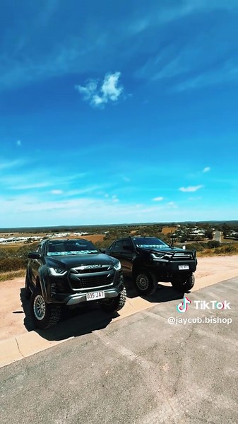 Lift and Tires Build: Enhancing Your DMAX