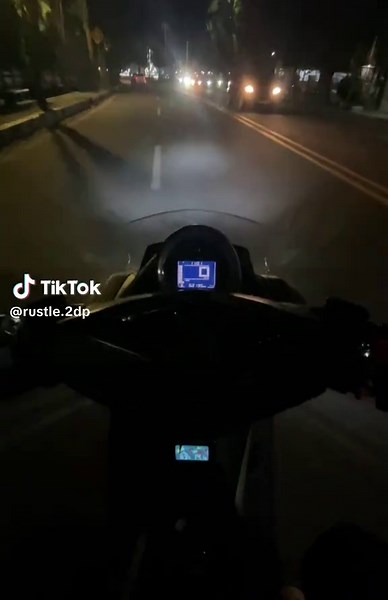 Pesona Roller NMAX Modifikasi: Gaya dan Performanya