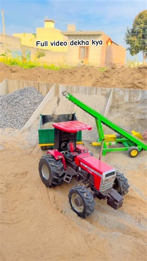 Massey 4x4 with mini conveyor belt 🔥loading concrete 😱😱