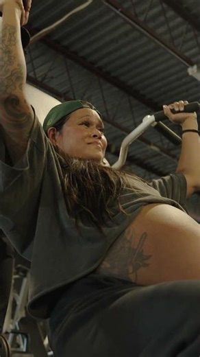 Linda does #cybex plate loaded shoulder press