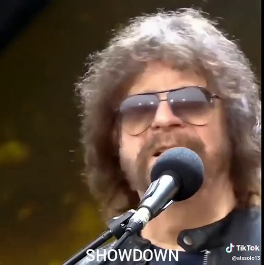 ELO Showdown: A Tribute to Jeff Lynne's Rock Legacy