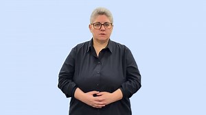 Did you know that dementia can affect how people use British Sign Language? Many people living with dementia experience issues with communication. For a Deaf person who uses British Sign Language, this can look like struggling to find common, everyday signs and use of signing space shrinking. They might also start using ‘old signs’ that they learned at school, or old regional variation signs from childhood. Make sure to watch the full video to learn more 👆 People in the Deaf community are often