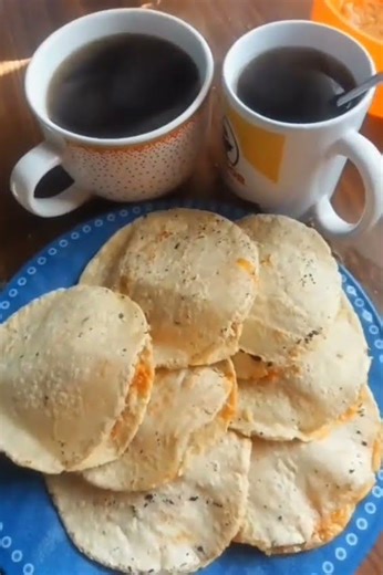 un café con gorditas 😋