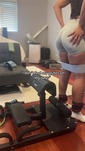 If you're not really feeling your glutes during hip thrusts, lunges, or split squats... you might just need a solid glute activation before leg day! #gluteactivation #glutesworkout #glutegains #tiktokshopcreatorpicks #tiktokshopfalldealsforyou glute activator