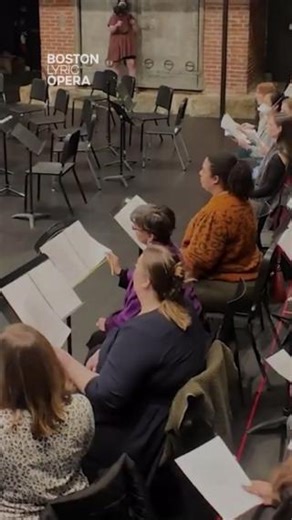 ICYMI: On November 2, 2024, the Boston Lyric Opera Chorus came together with members of the Back Bay Chorale, BLO staff, board, and community members to sing “You’ll Never Walk Alone,” one of the most iconic numbers from Rodgers & Hammerstein’s Carousel. A song often performed at weddings, graduations, and other milestone moments, “You’ll Never Walk Alone” carries a timeless message of love, unity, and resilience. This gathering was a powerful moment to connect, to uplift one another, and to sha