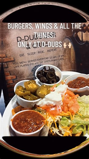 Your lunch plans = solved ✅ Burgers, wings, and more—fresh, made with love, only at D-Dubs. 🍔🍗 | D-dub's bar