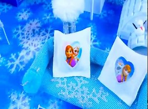 DIY Miniature Frozen Disney dollhouse Full video: https://www.youtube.com/watch?v=vbYrMzqRk68&t=426s | DIY Barbie