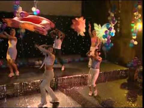 dance to the push pineapple