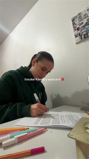 Nina on Instagram: "Muchos estudiantes quieren mejorar notas sin sentirse agobiados. Entender bien los temas y estudiar con una buena estrategia hace que el esfuerzo realmente se note. 👉 Aprende a estudiar de forma más eficiente en astra-ai.es Keywords: mejor app de estudio 2026, apps para aprender, productividad escolar, estudio eficiente, aprendizaje digital, tips para estudiantes, Apple, iPhone, Samsung #estudiantes #educacion #aprendizaje #estudiar #instituto"