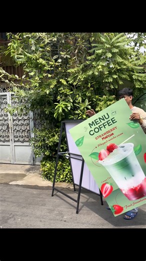 VLT printing យើងខ្ញុំមានបោះពុម្ពសំភារះវេចខ្ចប់ សំភារះសំរាប់ Marketing ជាច្រើនមុខដូចជា : -ស្ទីកកឺគ្រប់ប្រភេទ -ថង់ក្រដាស (paper bag ) -មឺនុយម្ហូប (Menu) -ផ្លាកឈ្មោះយីហោ -កងប្រវិលផ្សងសំណាង -រូបថតតាំងមុខរោងការ រឺពិធីនានា -ប៉ាក់អាវយឺត -ប្រអប់ភ្លើងតាំងមុខហាង -ប្រអប់ភ្លើងលើជញ្ជាំង -បោះពុម្ពលើដបផលិតផល រឺ អុកជាប់ដប (screen printing) -ក្រដាសផ្សព្វផ្សាយ (leaflet) -វិក័យបត្រ (invoice ) -សៀវភៅពុម្ព ( book ) -ឆ្នោតកោស (scratch lottery) -ប្រតិទិន (calendar) -ជើង X-Stand / I-Stand / Door Stand / Light Box ***សម