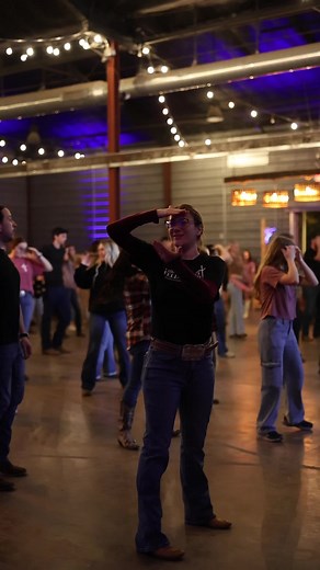 I See Country Everywhere: A Fun Line Dance Experience