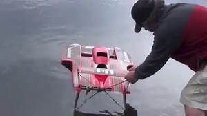 Amazing what RC guys can do! 1/6th scale Turbine Budweiser. | Unlimited Hydroplane Racing