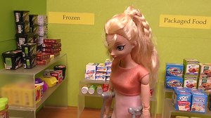 Grocery ! Elsa and Anna toddler at the store - shopping - food - supermarket - h