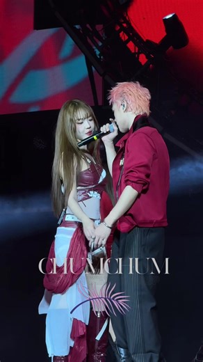 Jsol và Hoàng Duyên gây cười tại Coca Cola