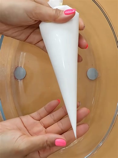 Piping Bags ASMR: Satisfying Slime Techniques