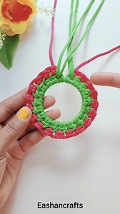 144K views · 1K reactions | Diy Macramé Christmas Wreath Ideas! #christmas #christmasdecor #crafts #navidad #ideas #gifts #Decoracion #reels #facebookreel #viralvideoシ | Eashan Crafts | Facebook