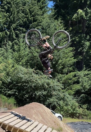 Mastering the Backflip: Tips and Tricks