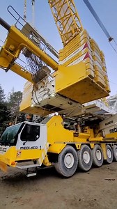Liebherr LG 1750 #Liebherr #Liebherrcranes #LG_1750 #Liebherrmobilecranes #Mobilecrane #Latticeboomcrane #Latticeboommobilecrane #Kran #Gruas #Cranes #Guindaste #Craneoperator #Autokran #Mobilkran #Autogru | Román Ruelas