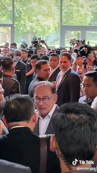 PM Dato Anwar Ibrahim at KLCC