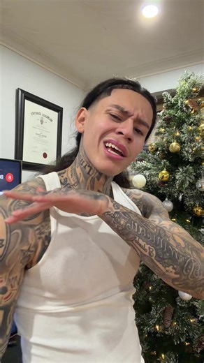Quino (@official_quino)’s videos with original sound - 🎧 𝗥𝗨𝗩𝗜𝗞 🎧
