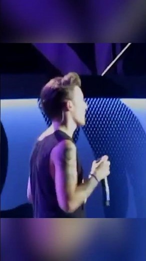 One Direction: H&L pointing at each other🥺​ Subscribe for daily 1D videos! #onedirection #1dshorts