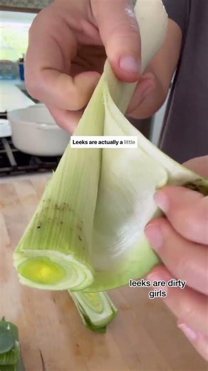 how to chop LEEKS! theyre featured in this saturday's chicken, mushroom, and farro soup! theyre in