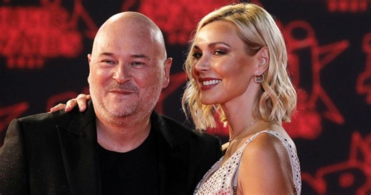 Diaporama : “La roue tourne enfin” : Cauet de retour à la radio, sa compagne Nathalie sort du silence et livre un message fort